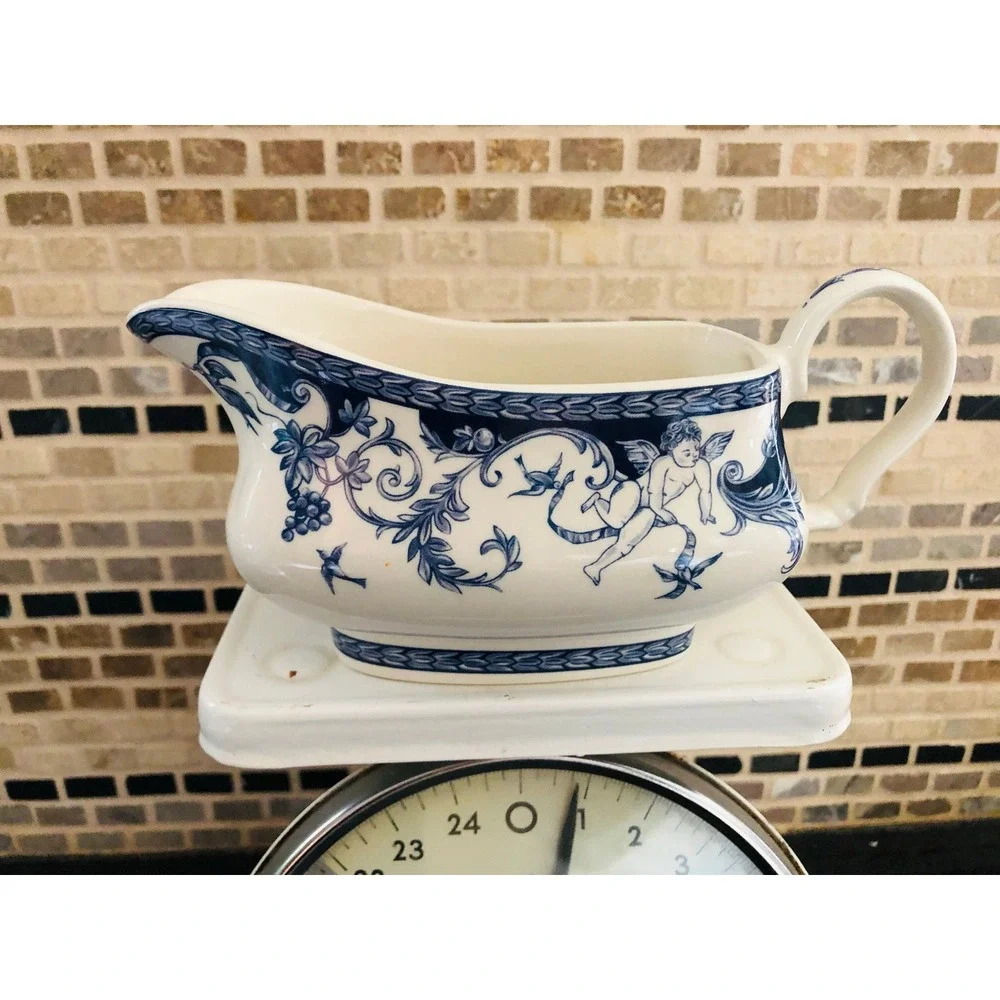 The Royal Palaces by‎ Rosina-Queens Gravy Boat White with Blue Cherub Design